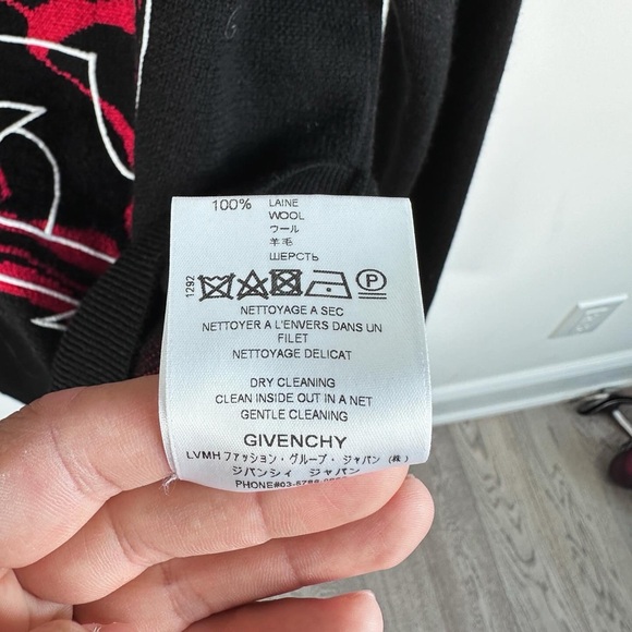 Givenchy Paris Wool Sweater - Black Abstract Design - New - Picture 7 of 7